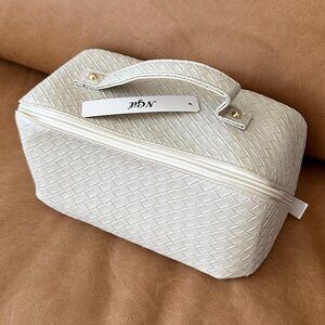 Cream High Capacity Makeup Bag, NWT